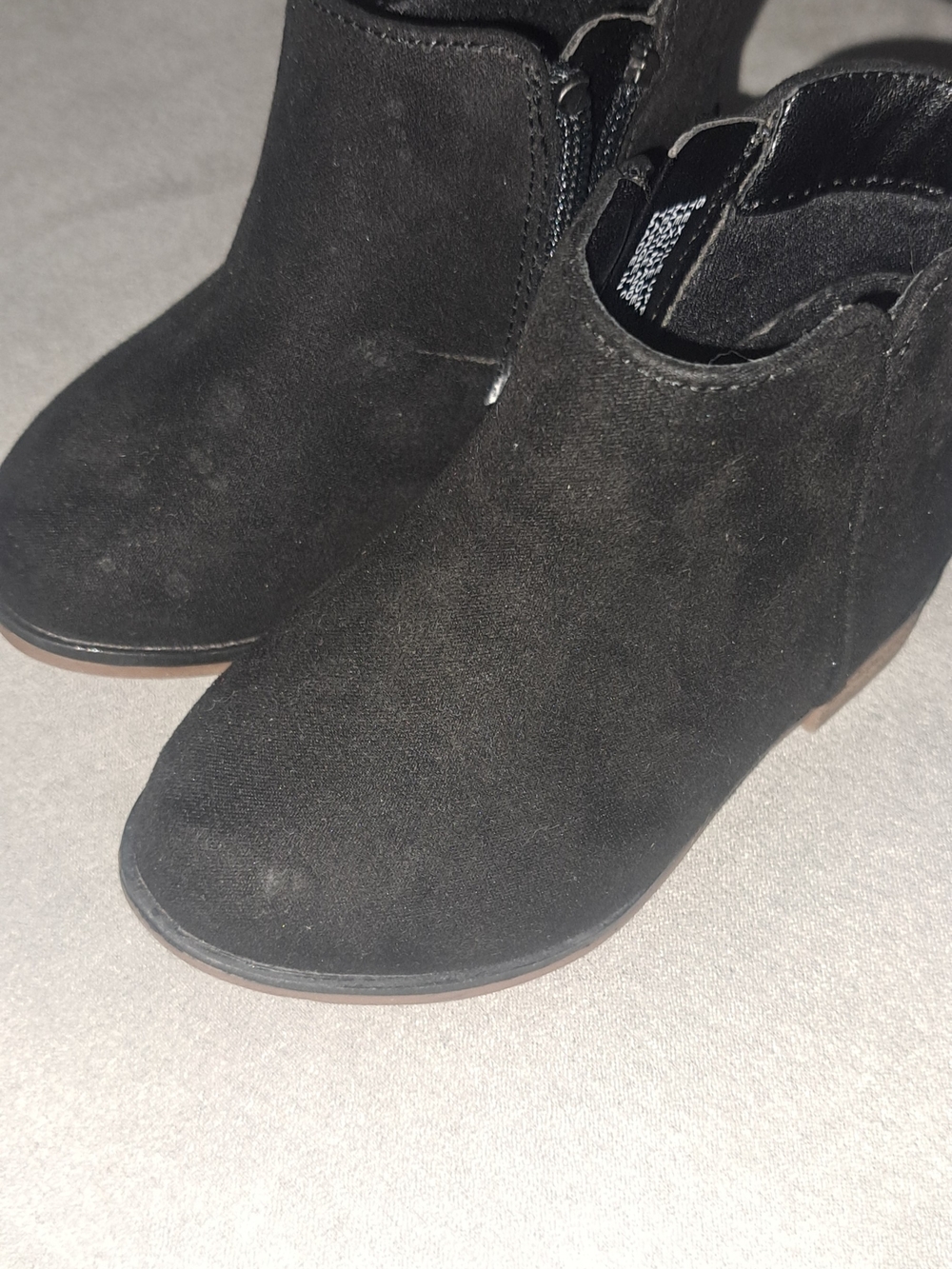 Kids s 5 Black Suede Ankle Booties - Classic Chic